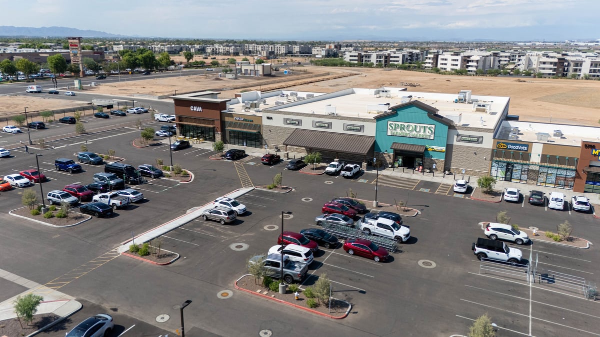 Retail Strip Center in Phoenix, AZ